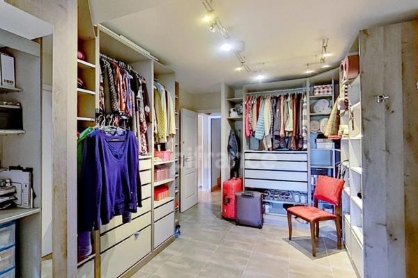 Dpt Cotes d’Armor (22) -à vendre -PLEUMEUR-BODOU - Crec’h Lagadurien - Maison T9 – 200 m² - 7 chambres -Terrain clos 1 661 m² - Double garage - Appartement indépendant - Environnement recherché - Visi