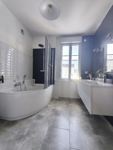 Maison 4 pièce(s) 3 chambre(s) 100 m²