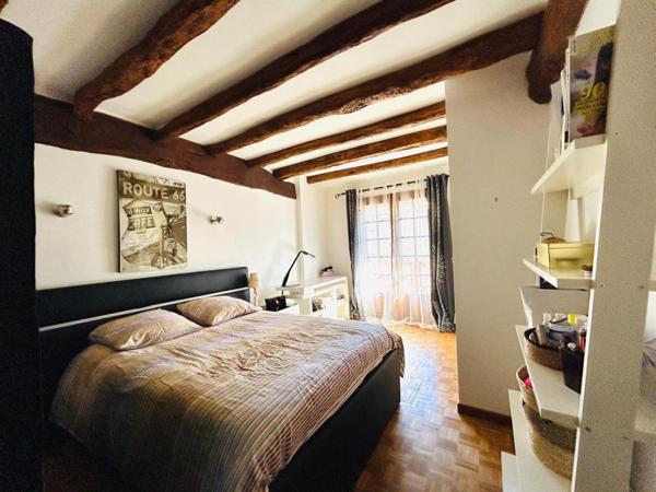 Maison de caractère, piscine et panorama unique