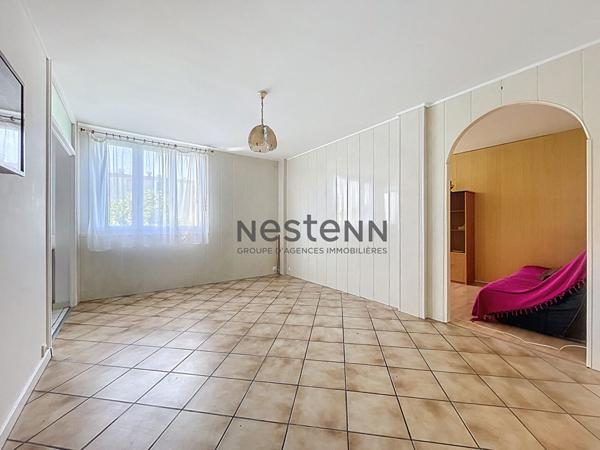 Appartement 5 pièce(s) 3 chambres 80.66m2 proche centre ville VALENTON