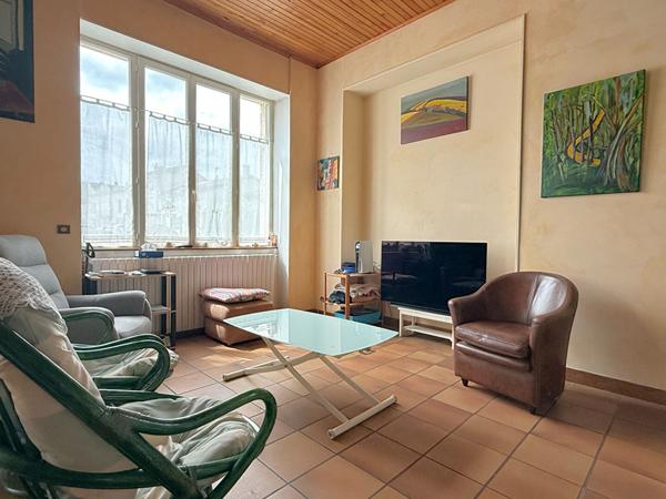 Maison de ville avec extérieur, garage et atelier ? Nérac centre