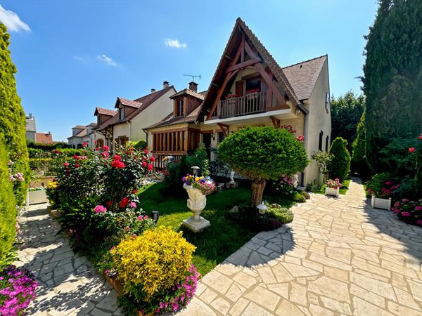 Maison Ballainvilliers 6 pièce(s) 148 m2