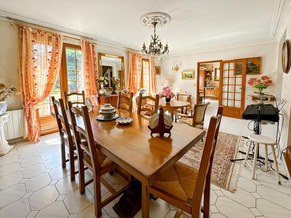 Maison Ballainvilliers 6 pièce(s) 148 m2