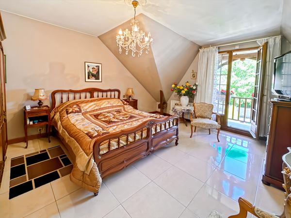 Maison Ballainvilliers 6 pièce(s) 148 m2