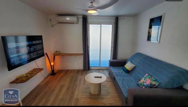 Appartement à louer 2 pièces 47.26m² Saint-Pierre (97410)