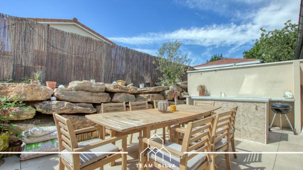 Maison
         4 pièces
        - 100 m² Exclusivité 419 900 € *