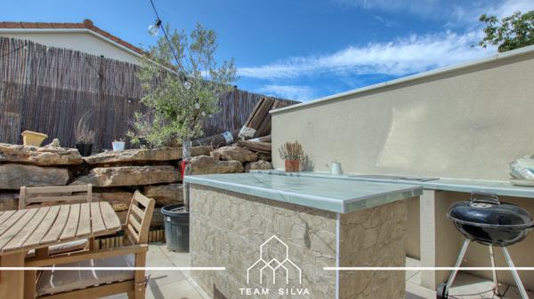 Maison
         4 pièces
        - 100 m² Exclusivité 419 900 € *