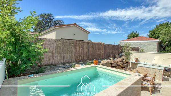Maison
         4 pièces
        - 100 m² Exclusivité 419 900 € *