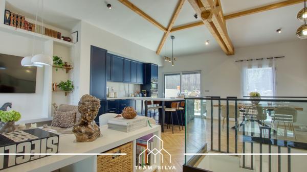 Maison
         4 pièces
        - 100 m² Exclusivité 419 900 € *