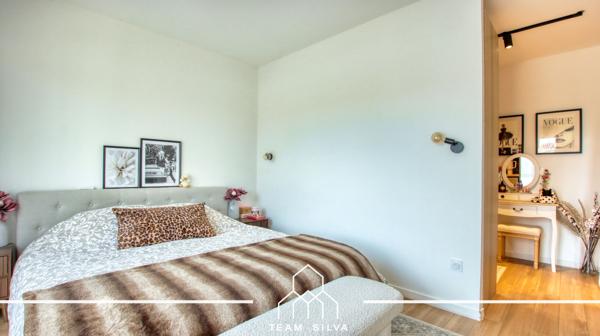 Maison
         4 pièces
        - 100 m² Exclusivité 419 900 € *
