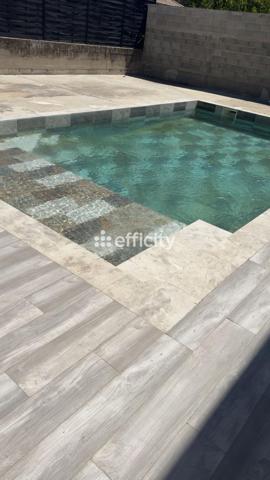 Maison
         6 pièces
        - 160 m² Exclusivité 312 000 € *