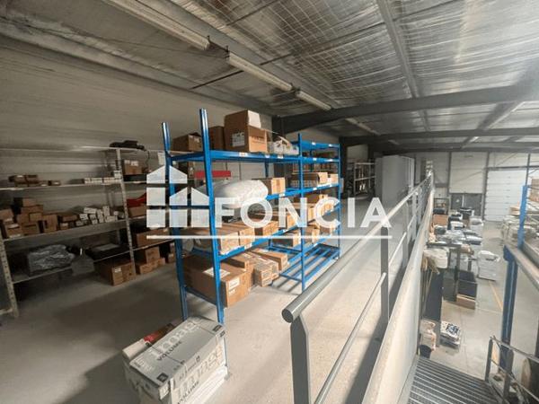 À vendre Local commercial 855 m² - Niort 79000