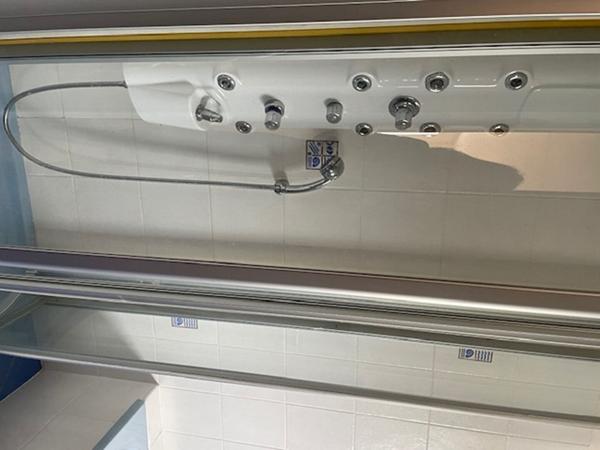 APREMONT - vaste maison de plain-pied avec piscine et terrain