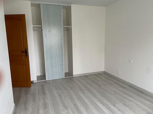 APREMONT - vaste maison de plain-pied avec piscine et terrain