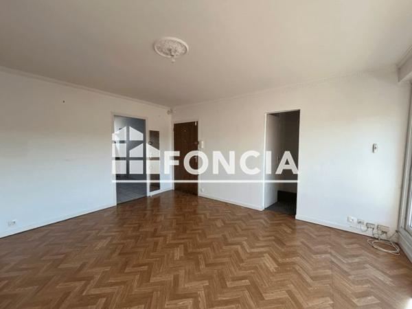 Location Appartement 3 pièces 61 m² - Lisieux 14100