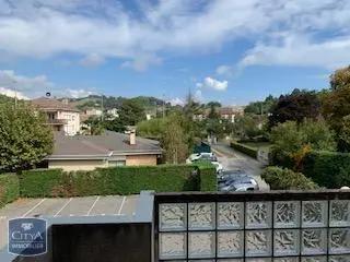 Local professionnel à louer 14.3m²