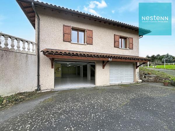 Maison familiale d'environ 150 m² - 3 chambres - Saint Germain Laval (42260) - terrain 4730 m² environ