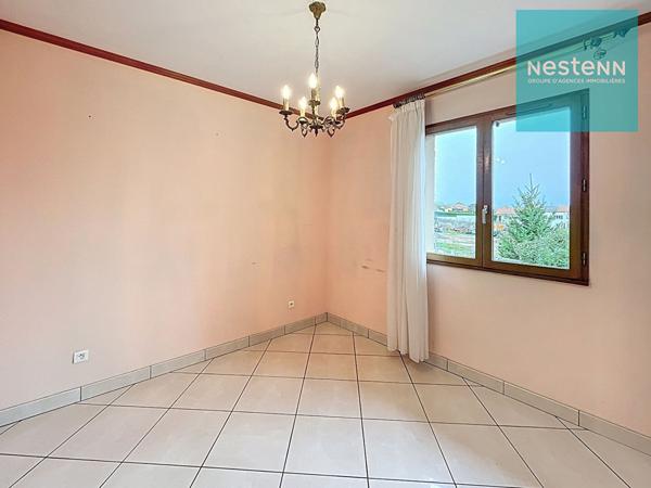 Maison familiale d'environ 150 m² - 3 chambres - Saint Germain Laval (42260) - terrain 4730 m² environ