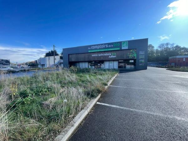 Local/bureau à louer JUILLAN (65)