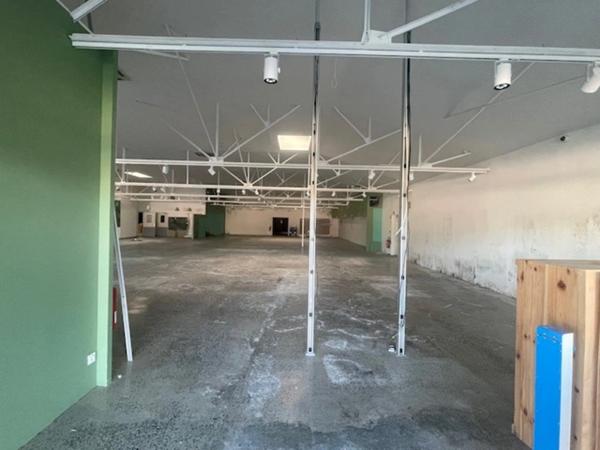 Local/bureau à louer JUILLAN (65)