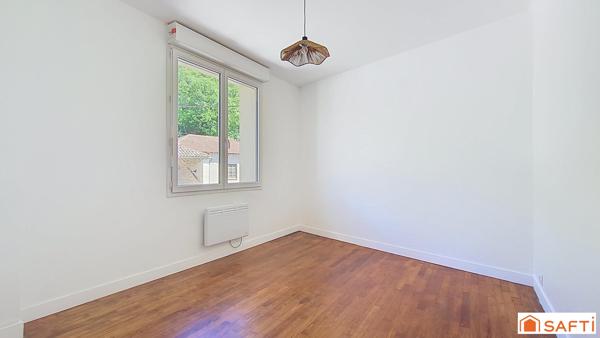 Maison de ville contemporaine entièrement rénovée – Montaigu-de-Quercy (3 chambres)