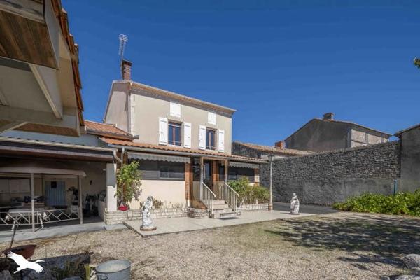 Maison 179 655 € Anais 6 p 164 m² DPE F