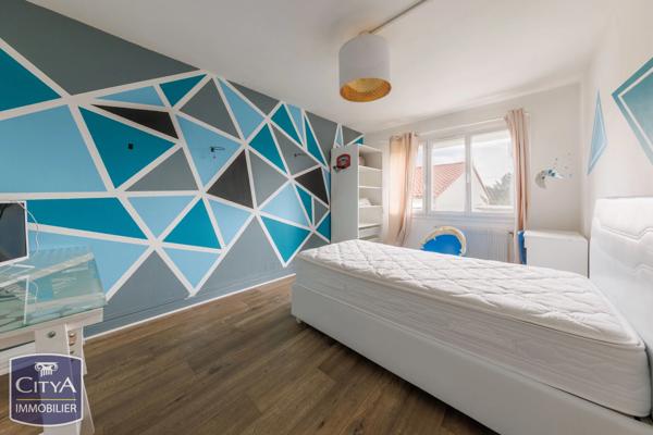 Maison à vendre 7 pièces 169.3m² Mozac (63200)