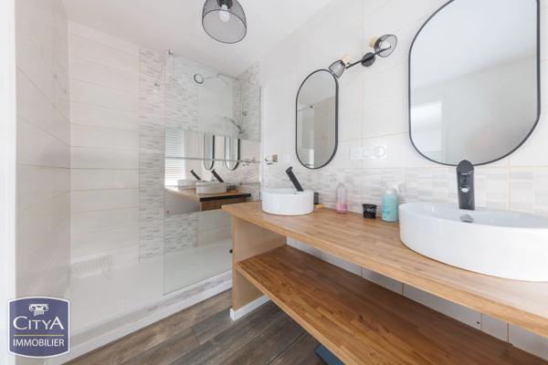 Maison à vendre 7 pièces 169.3m² Mozac (63200)