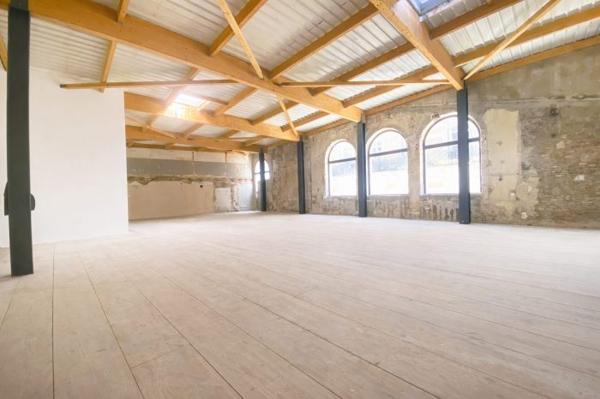 03200 VICHY -APPARTEMENT OPPORTUNITÉ – GRAND VOLUME -COEUR DE VILLE -