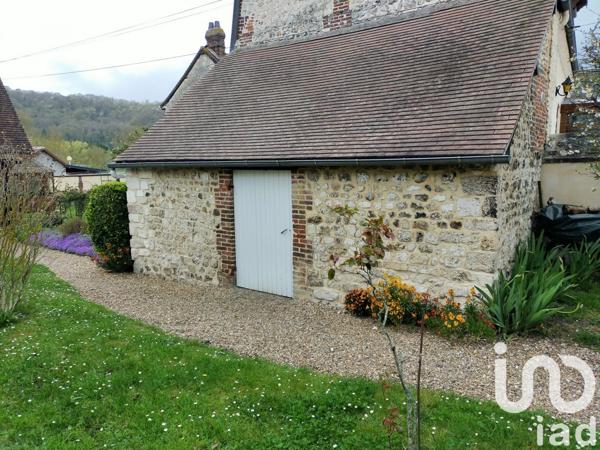 Maison 6 pièces de 155 m² à Saint-Aubin-lès-Elbeuf (76410)