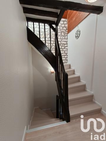 Maison 6 pièces de 155 m² à Saint-Aubin-lès-Elbeuf (76410)