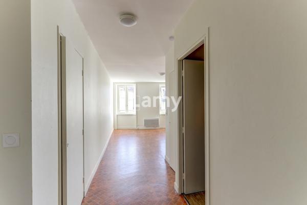 Appartement de type 2 à coté du jardin lecoq