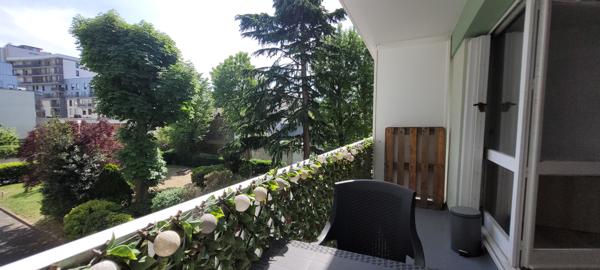 Ivry-sur-Seine (94200) BEAU 2P EN FACE DU PARC DES CORMAILLES