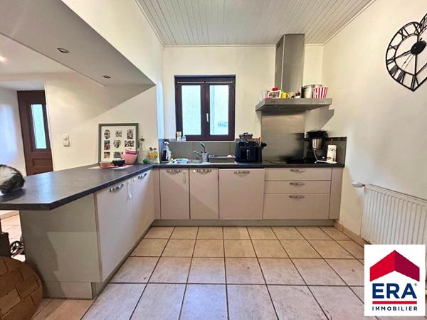 Maison Dauphinoise rénovée à Veyrins Thuellin, hyper centre, 4 chambres 115 m2