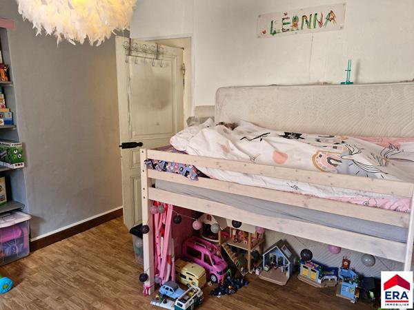 Maison Dauphinoise rénovée à Veyrins Thuellin, hyper centre, 4 chambres 115 m2