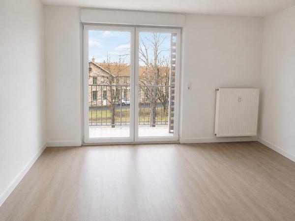 Appartement
         1 pièce
        - 30 m² 97 900 € *