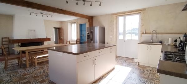 Maison 12 pièces - 415 m²