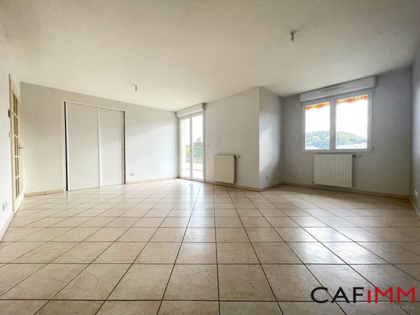 Appartement à louer, 5 pièces - BOURGOIN-JALLIEU 38300