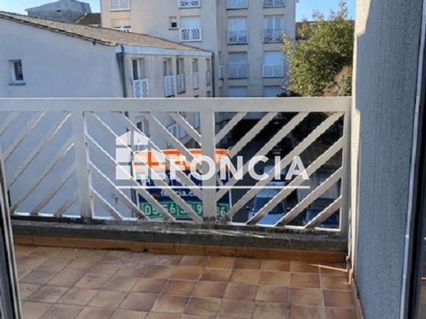 Location Appartement 2 pièces 31.94 m² - 218/220 COURS DE LA SOMME Bordeaux 33800