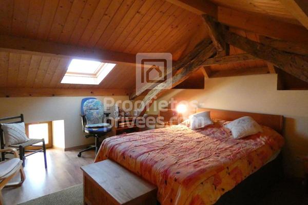 Propriété d'Exception en Pierre avec Piscine et 5 ha, Duravel (46700)