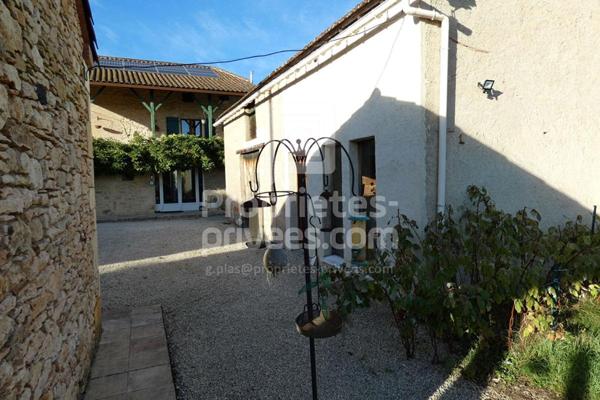 Propriété d'Exception en Pierre avec Piscine et 5 ha, Duravel (46700)