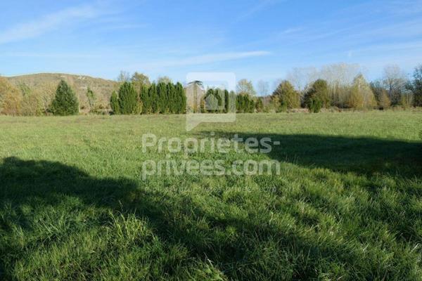 Propriété d'Exception en Pierre avec Piscine et 5 ha, Duravel (46700)