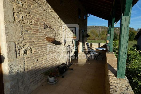 Propriété d'Exception en Pierre avec Piscine et 5 ha, Duravel (46700)