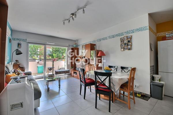Bel appartement T4 de 77 m² avec terrasse et garage dans une copropriété récente aux portes de Montchat - Bron (69500)