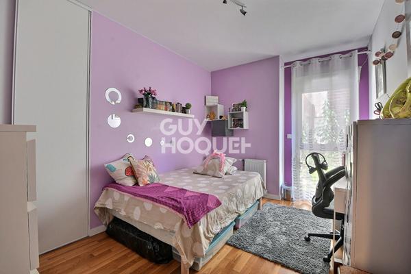 Bel appartement T4 de 77 m² avec terrasse et garage dans une copropriété récente aux portes de Montchat - Bron (69500)
