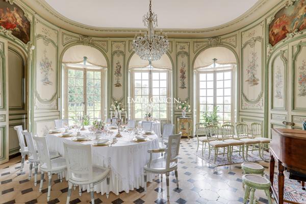 Prestigieux château du 18ème siècle à vendre dans la Vallée de la Somme