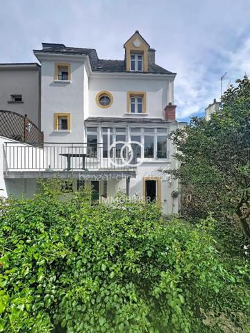 VANNES Maison 7 pièces 171 m²