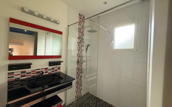 Maison à vendre    5 pièces • 291,54 m2 Morlaàs