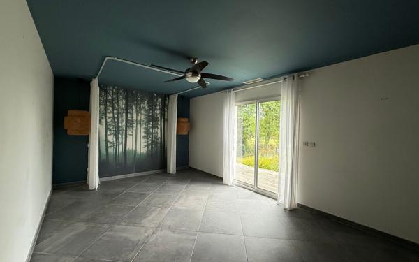 Maison à vendre    5 pièces • 291,54 m2 Morlaàs