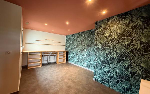 Maison à vendre    5 pièces • 291,54 m2 Morlaàs